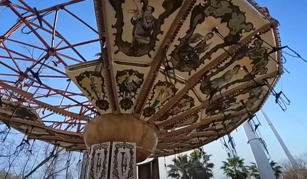 Look Inside The Eerie Remains Of Abandoned Six Flags New Orleans